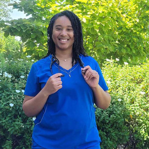 Adrianna Handis Adrianna Handis